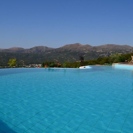 Country Hotel Velani Avdou エクステリア 写真
